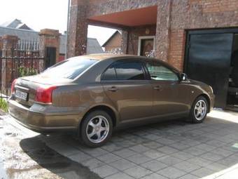 2003 Toyota Avensis Photos