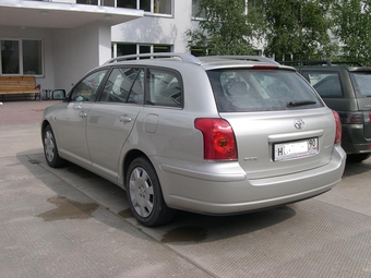 2004 Avensis