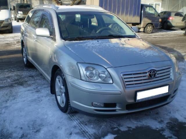 2004 Toyota Avensis