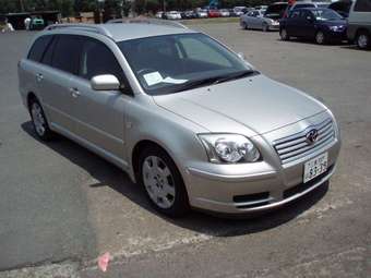 2004 Avensis