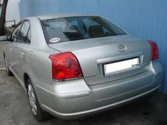 2004 Avensis