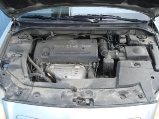 2004 Toyota Avensis