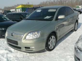 2004 Toyota Avensis