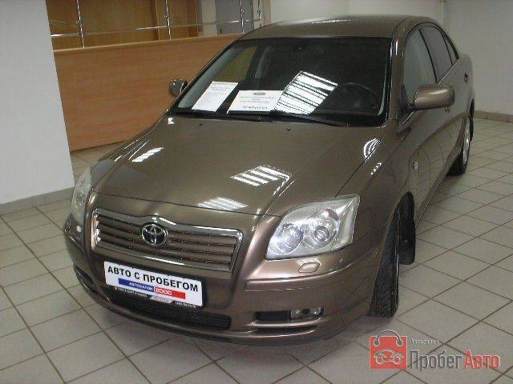 2004 Toyota Avensis