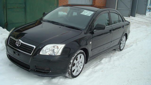 2004 Toyota Avensis