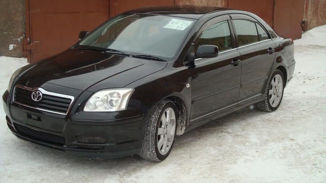 2004 Toyota Avensis