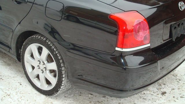 2004 Toyota Avensis
