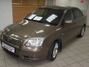 2004 Toyota Avensis