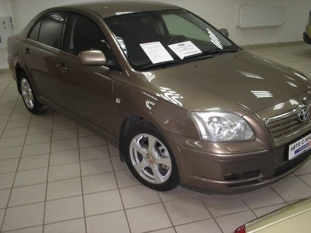 2004 Toyota Avensis