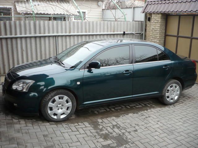 2004 Toyota Avensis