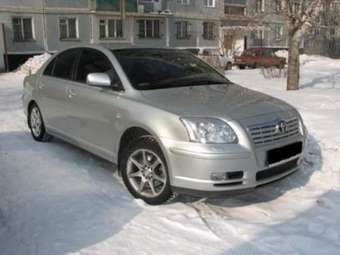 2004 Toyota Avensis