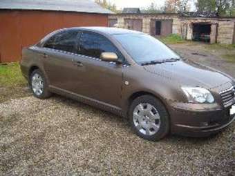 2004 Avensis