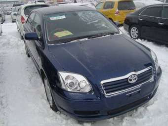 2004 Toyota Avensis