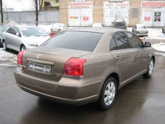 2004 Avensis