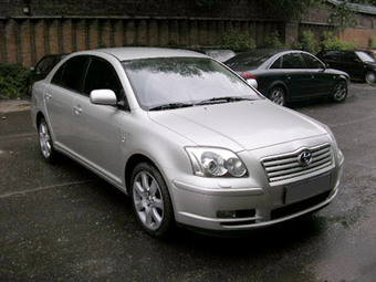 2004 Toyota Avensis Pics