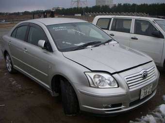 2004 Toyota Avensis Pictures