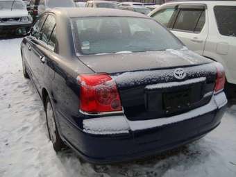 2004 Toyota Avensis Photos