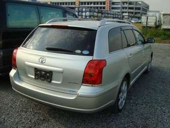 2004 Toyota Avensis Pictures
