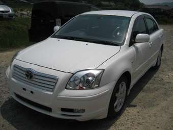 2004 Toyota Avensis Pictures