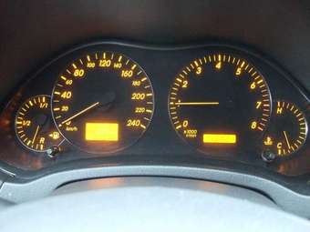 2004 Toyota Avensis Photos