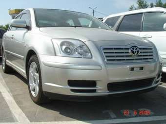 2004 Toyota Avensis Pictures