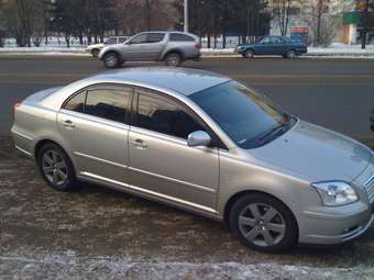2004 Toyota Avensis Pictures