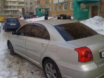 2004 Toyota Avensis Pictures