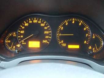 2004 Toyota Avensis Pictures