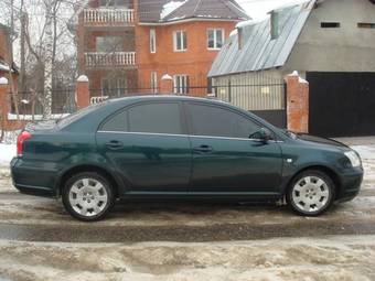 2004 Toyota Avensis Photos