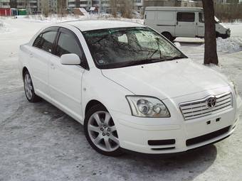 2004 Toyota Avensis Photos