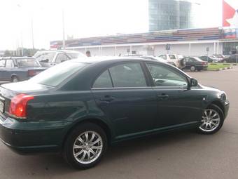 2004 Toyota Avensis Photos