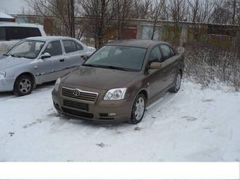 2004 Toyota Avensis Pictures