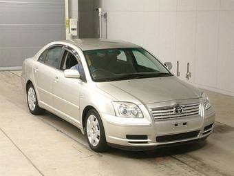 2004 Toyota Avensis Photos