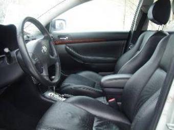 2004 Toyota Avensis Photos