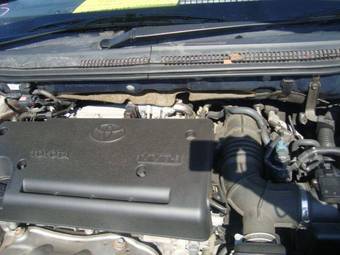 2004 Toyota Avensis Pictures