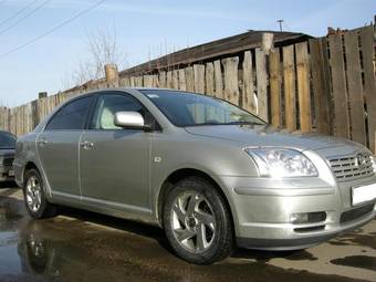 2004 Toyota Avensis Photos