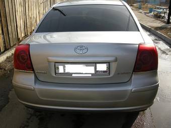 2004 Toyota Avensis Pictures