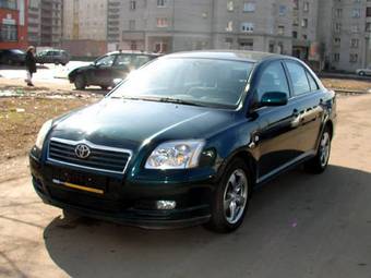 2004 Toyota Avensis Photos