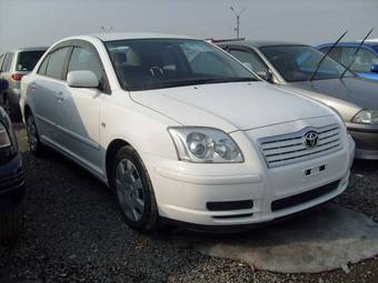 2004 Toyota Avensis Photos