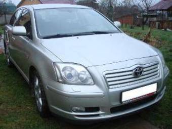 2004 Toyota Avensis Pictures