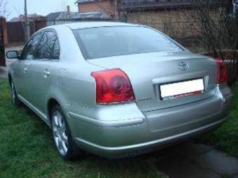 2004 Toyota Avensis Photos