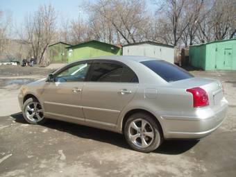 2004 Toyota Avensis Photos