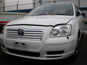 2004 Toyota Avensis Pictures