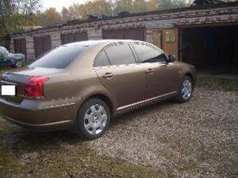 2004 Toyota Avensis Pictures