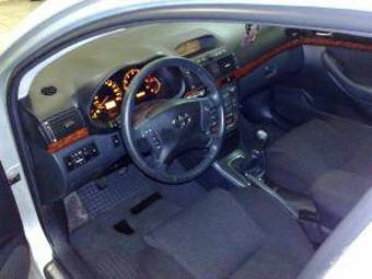 2004 Toyota Avensis Pictures