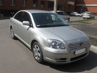 2004 Toyota Avensis Photos