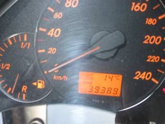 2004 Toyota Avensis Photos