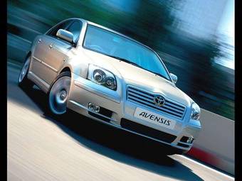 2004 Toyota Avensis Photos