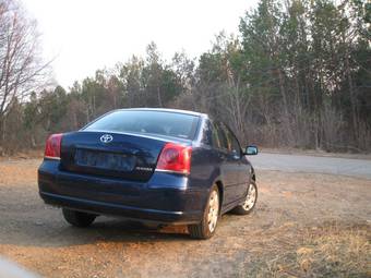 2004 Toyota Avensis Photos