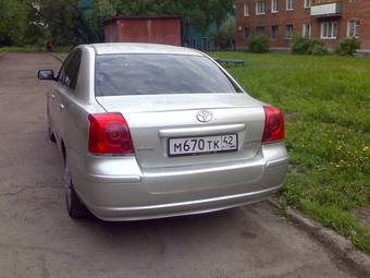 2004 Toyota Avensis Pictures